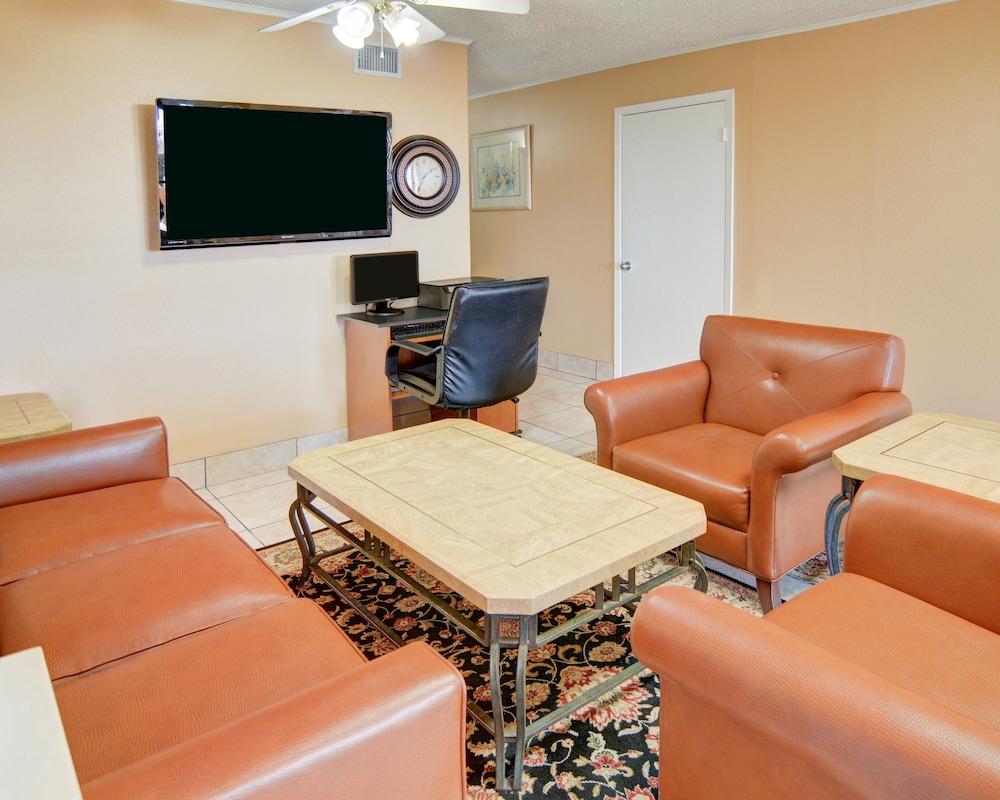 Super 8 By Wyndham Decatur Texas Ξενοδοχείο Εξωτερικό φωτογραφία